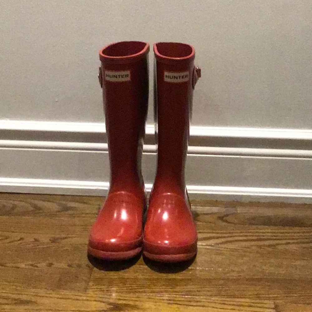 Kids red glossy hunter boats